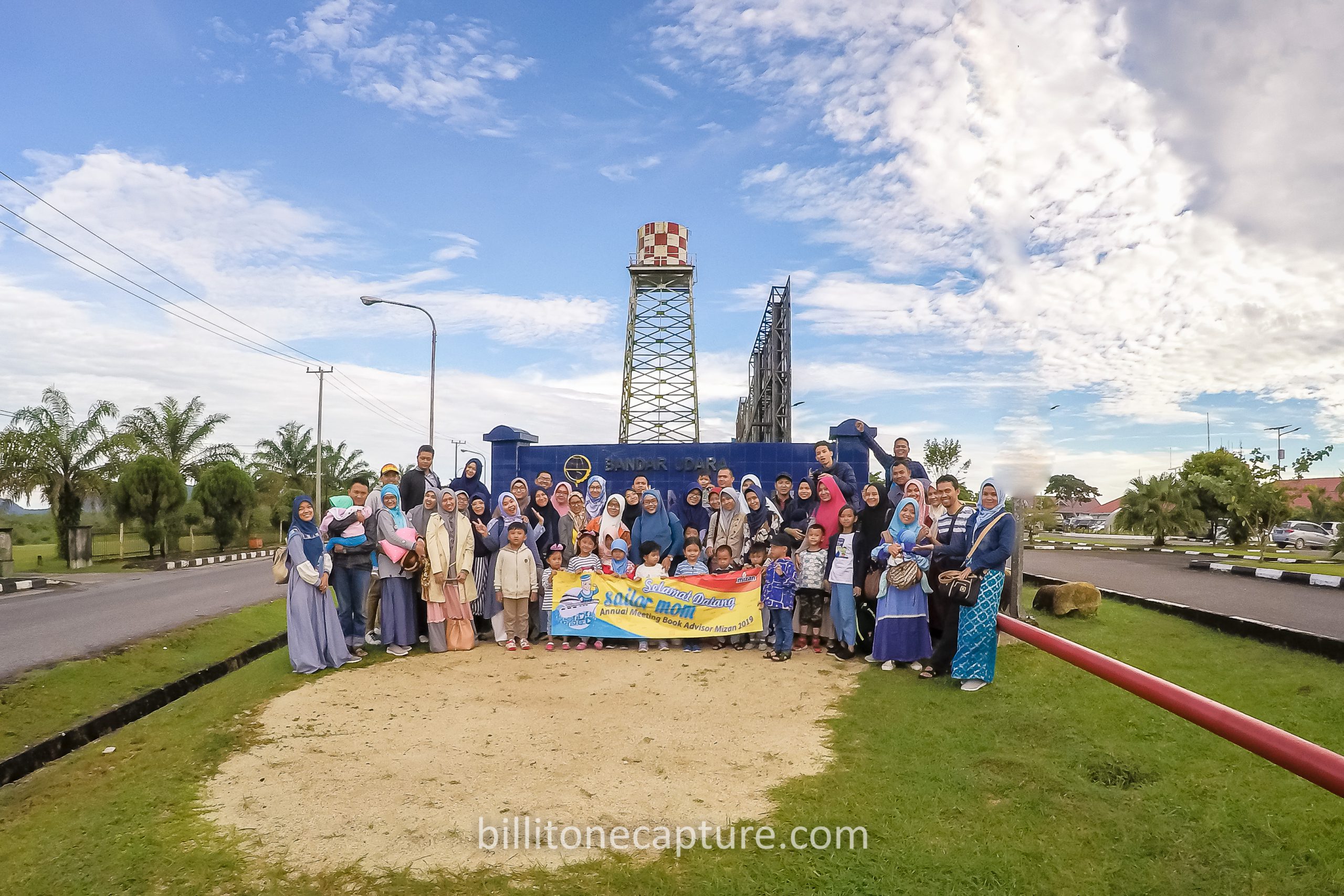 Bandara tanjung pandan - belitung